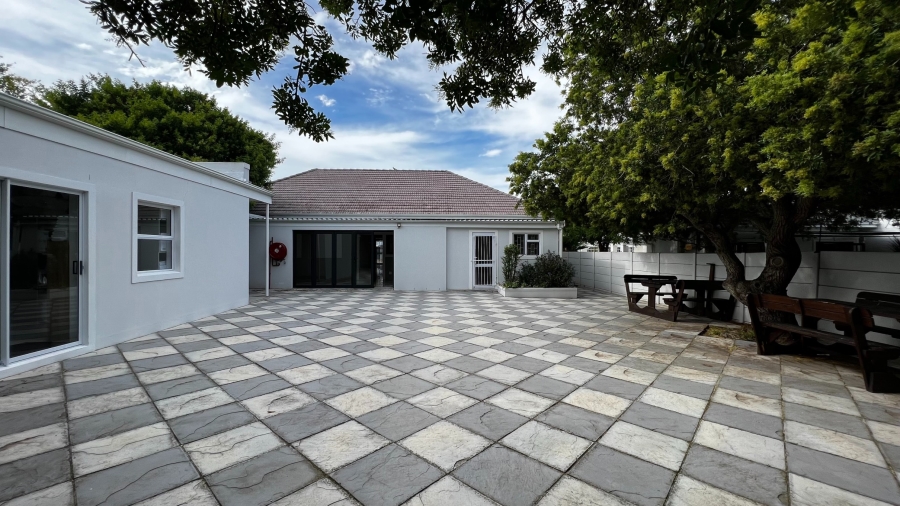 Commercial Property for Sale in Audas Estate Western Cape